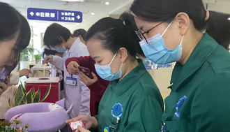 致敬醫(yī)護(hù)崗位的女神們！